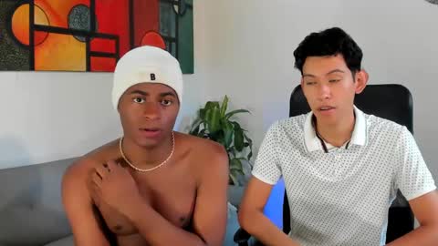 Snapshot of alan_scot chatting on September 19, 7:25 pm Alan and Criss - WE JUST FRIENDS WITH BENEFITS BOTH VERS online show from September 19, 7:25 pm