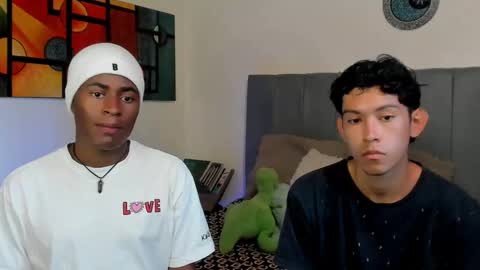 Snapshot of alan_scot chatting on November 26, 7:37 pm Alan and Criss - WE JUST FRIENDS WITH BENEFITS BOTH VERS online show from November 26, 7:37 pm