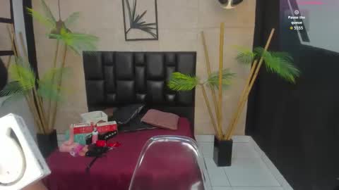 Snapshot of alana_bonny chatting on September 13, 12:16 pm Alana online show from September 13, 12:16 pm