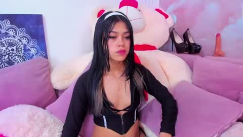 alana_deivis online show from June 27, 3:33 am