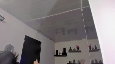 Maeve  online show from January 12, 5:33 pm