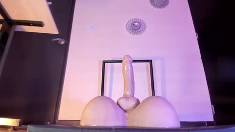 Maeve  online show from February 7, 2:15 pm