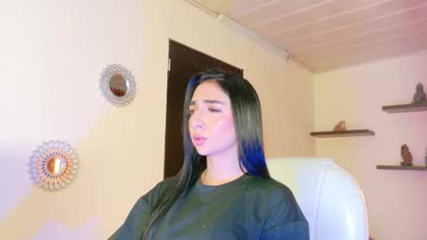 Maeve  online show from December 20, 11:28 am