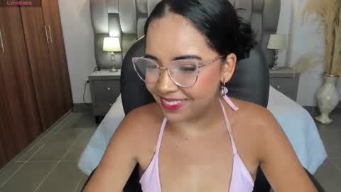 alana  online show from July 11, 7:16 pm