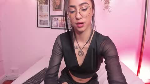 Alana online show from October 17, 1:35 pm