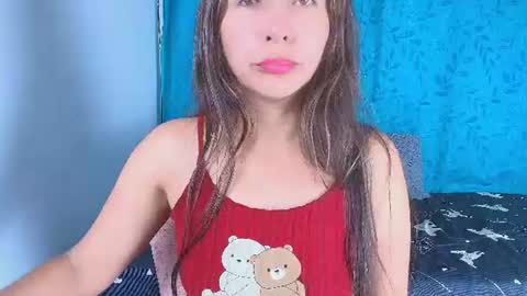 Snapshot of alana_pink95 chatting on June 17, 10:17 am alana_pink95 online show from June 17, 10:17 am