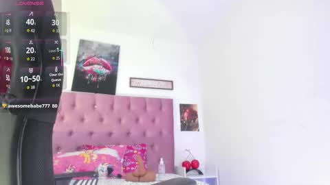 Snapshot of alana_wish chatting on October 1, 5:35 am alana_wish online show from October 1, 5:35 am