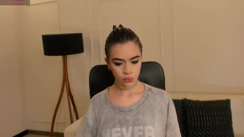 Alana online show from October 18, 12:17 pm