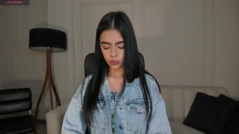 Alana online show from October 19, 12:17 pm