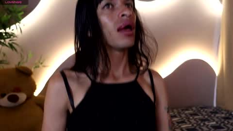 Snapshot of alanakimura_ chatting on May 27, 12:35 pm Alana silvana online show from May 27, 12:35 pm