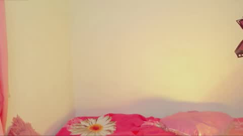 ALANA Please follow me  online show from February 20, 5:59 am