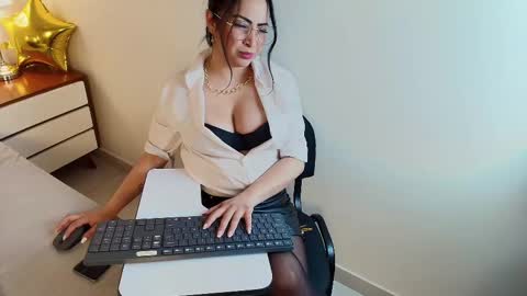 alanawestt online show from November 14, 9:46 pm