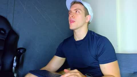 Alan Ferrer online show from March 17, 10:18 am