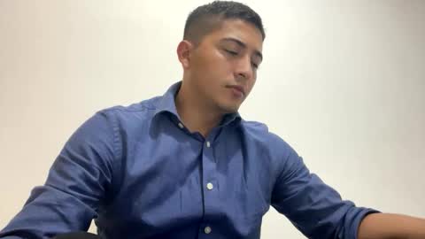 Snapshot of alanj998 chatting on February 23, 3:59 am alanj998 online show from February 23, 3:59 am