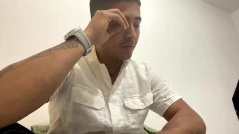 Snapshot of alanj998 chatting on February 25, 4:11 am alanj998 online show from February 25, 4:11 am