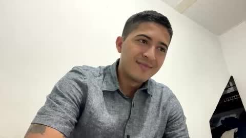 Snapshot of alanj998 chatting on February 27, 6:02 am alanj998 online show from February 27, 6:02 am