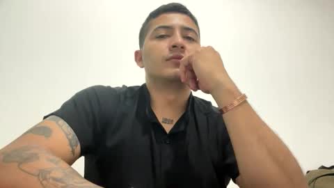 Snapshot of alanj998 chatting on March 7, 4:42 am alanj998 online show from March 7, 4:42 am