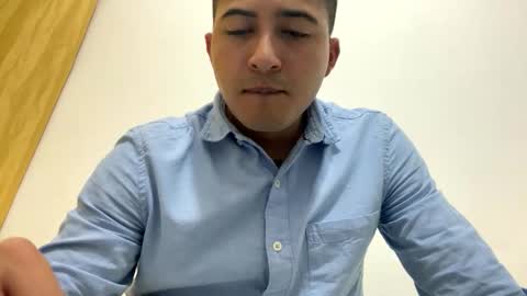 Snapshot of alanj998 chatting on March 15, 5:24 am alanj998 online show from March 15, 5:24 am