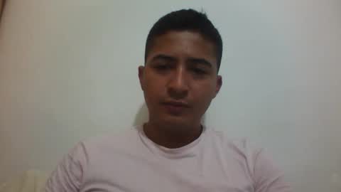 Snapshot of alanj998 chatting on March 16, 5:44 am alanj998 online show from March 16, 5:44 am