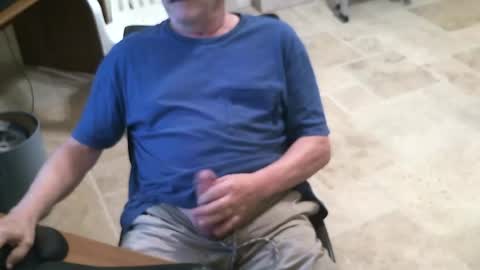 Alanlee10allen online show from June 14, 2:08 pm