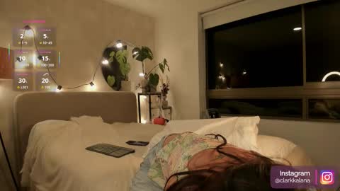 Alanna online show from October 7, 11:57 pm