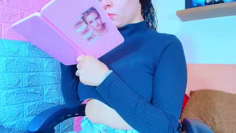 Alanna online show from February 4, 3:23 am