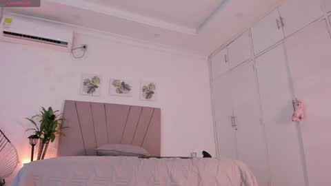  Alanna  Independent Models   onlyfans alanna rosse  online show from December 18, 1:15 am