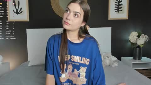 Snapshot of alannarusselll chatting on October 14, 7:47 pm Alanna Cute Russell online show from October 14, 7:47 pm