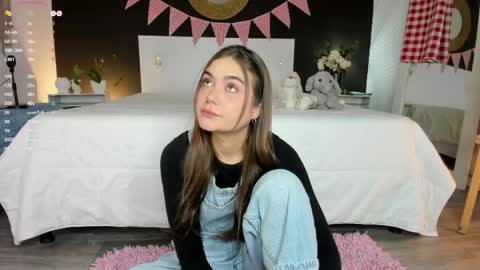Alanna Cute Russell online show from June 3, 8:36 pm