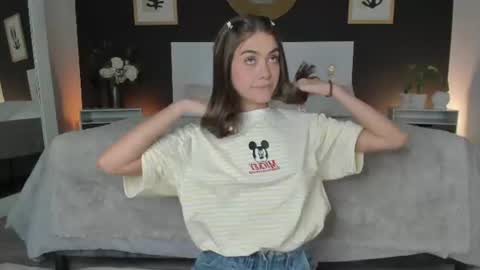 Alanna Cute Russell online show from July 18, 8:34 pm
