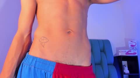 Snapshot of alannaughty_ chatting on December 16, 11:50 pm alannaughty_ online show from December 16, 11:50 pm