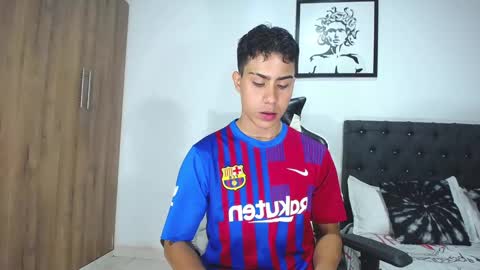 Snapshot of alannaughty_ chatting on October 16, 1:50 am alannaughty_ online show from October 16, 1:50 am