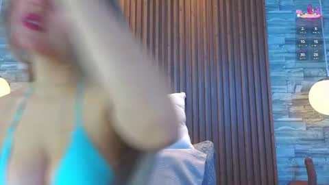 alannavidal online show from June 25, 2:22 am