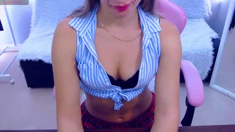 Snapshot of alanniasand chatting on September 23, 6:38 am alanniasand online show from September 23, 6:38 am