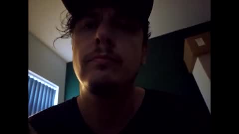 alannovak8 online show from May 1, 6:23 pm