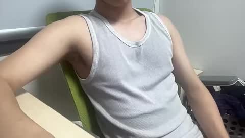 alanwu12 online show from October 1, 7:25 am