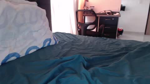 alanxxx836836 online show from September 30, 9:31 pm