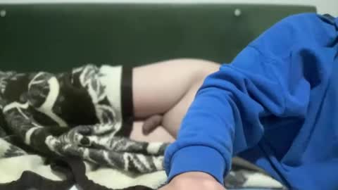 Snapshot of alarasissy chatting on December 14, 2:23 am alarasissy online show from December 14, 2:23 am