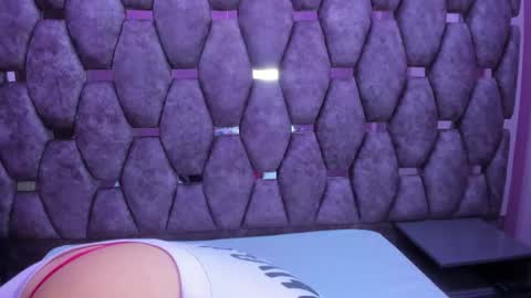 Snapshot of alasmith_ chatting on October 26, 2:28 am AlaSmith online show from October 26, 2:28 am