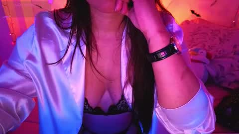 alba_toro535670 online show from October 9, 12:25 pm