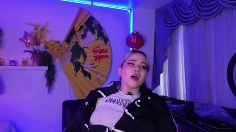 albaandthayron online show from April 25, 1:41 pm