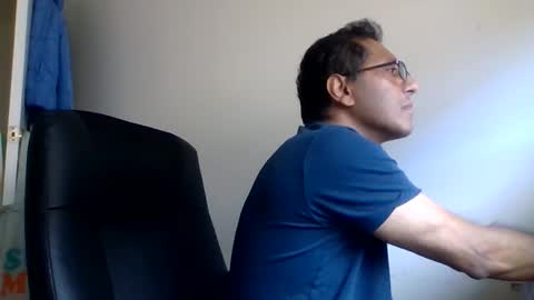 Snapshot of albalchal1973 chatting on March 22, 10:35 pm albalchal1973 online show from March 22, 10:35 pm