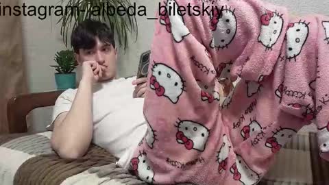 Snapshot of albeda22 chatting on October 4, 2:37 pm Albedo online show from October 4, 2:37 pm