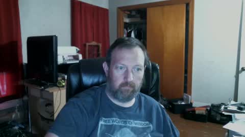 Snapshot of alberik2316 chatting on January 5, 8:10 pm Alberik online show from January 5, 8:10 pm