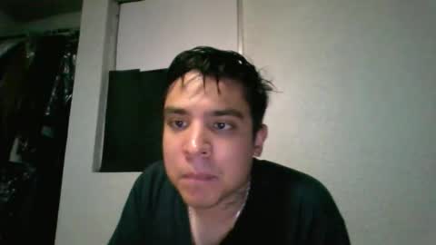 Snapshot of albertoarenas16 chatting on May 27, 1:57 am albertoarenas16 online show from May 27, 1:57 am