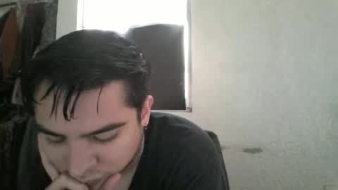 Snapshot of albertoarenas16 chatting on May 28, 6:49 pm albertoarenas16 online show from May 28, 6:49 pm