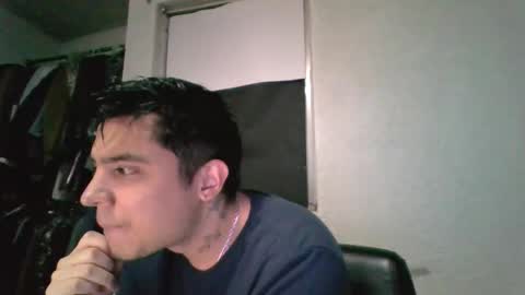 Snapshot of albertoarenas16 chatting on May 29, 8:01 am albertoarenas16 online show from May 29, 8:01 am