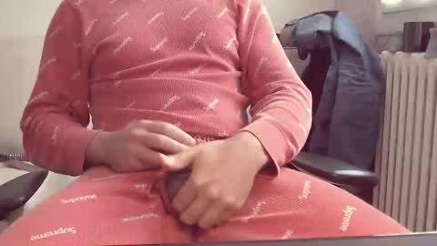 Snapshot of albertom78 chatting on November 7, 11:10 am albertom78 online show from November 7, 11:10 am