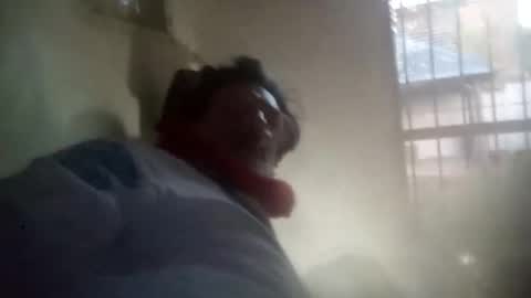 Snapshot of albertoto71 chatting on May 21, 10:55 am albertoto71 online show from May 21, 10:55 am