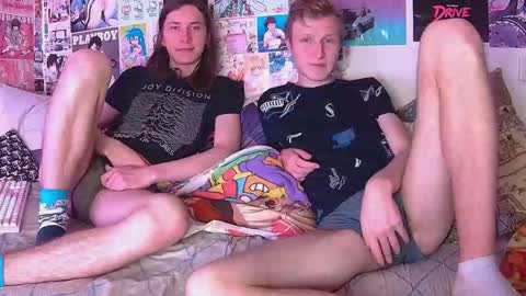 Snapshot of albertpainhate chatting on December 14, 7:40 pm Albert You can ------------ support me at online show from December 14, 7:40 pm